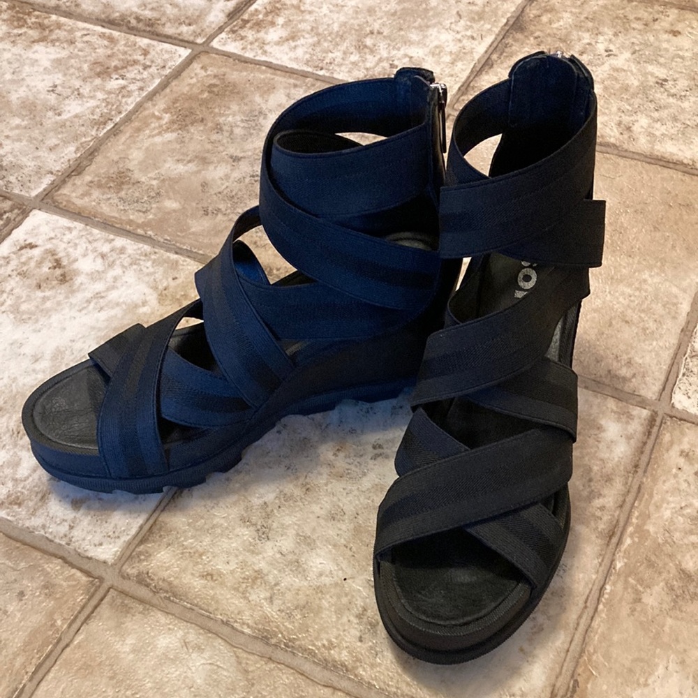 Black Sorel Joanie II Wedge Sandal - size 8.5